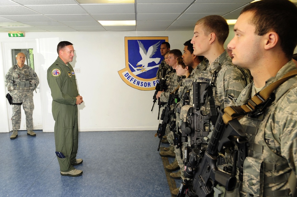 Brig. Gen. Jon Norman tours RAF Mildenhall