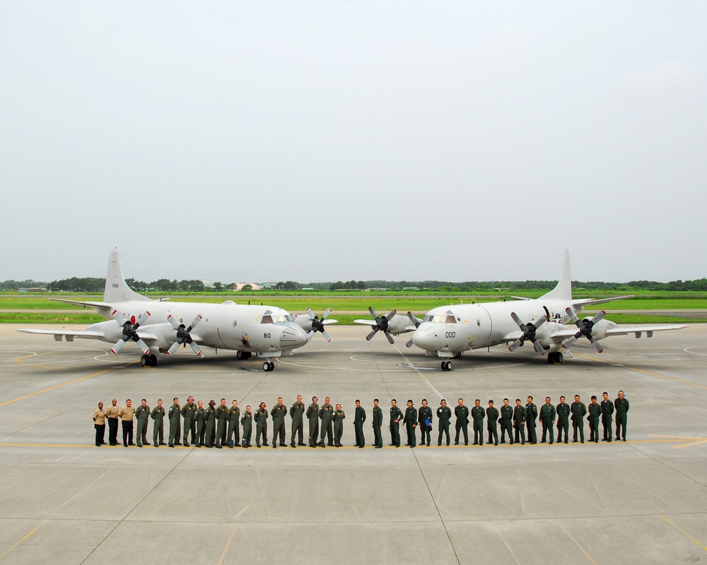 VP-8 and JMSDF conduct data-link training