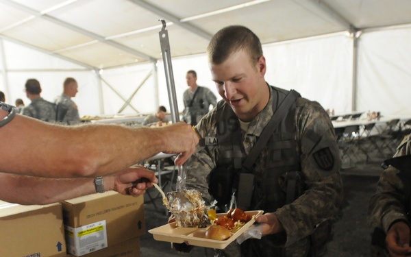 Hot food for hungry soldiers