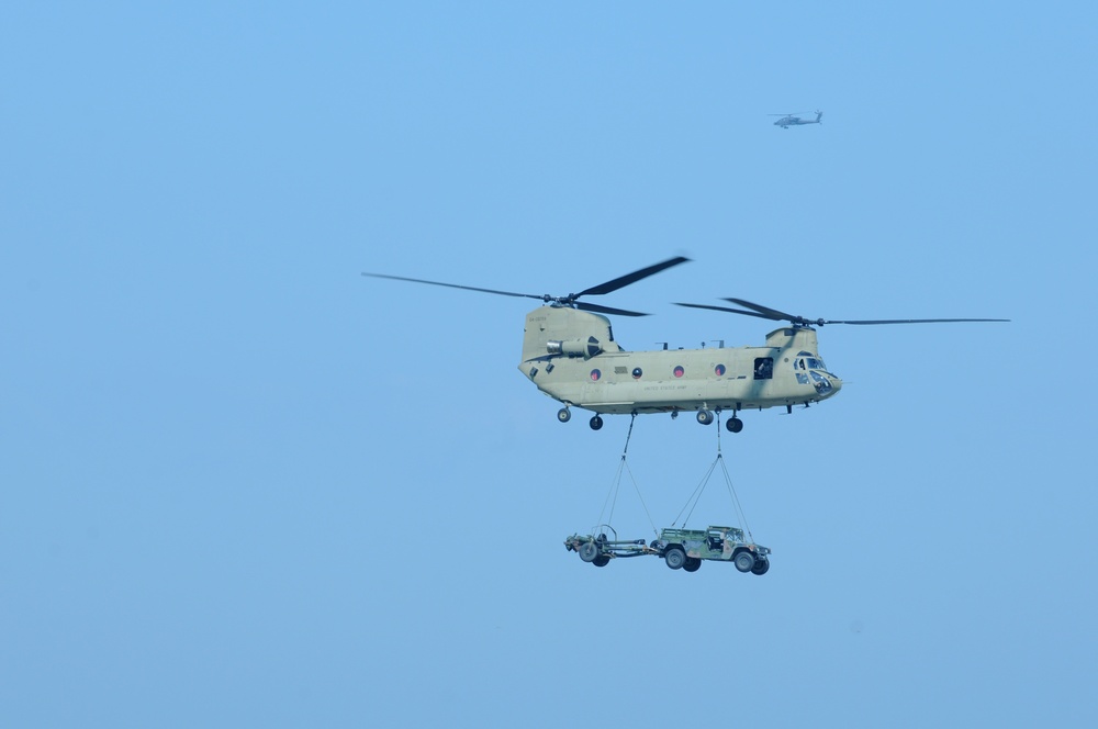 101st Airborne Division rehearses air assault demo