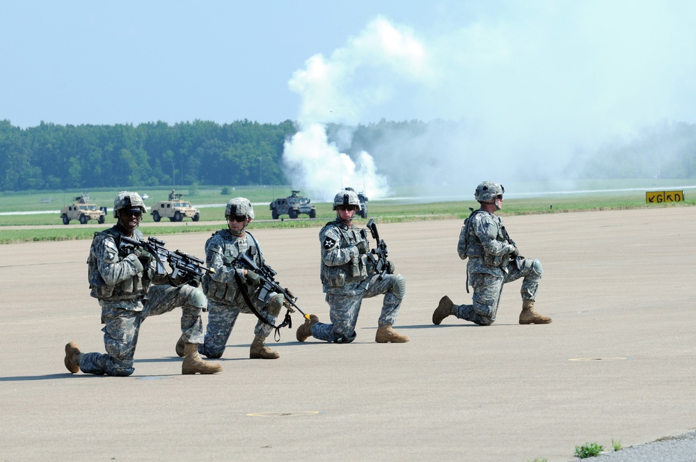 101st Airborne Division rehearses air assault demo