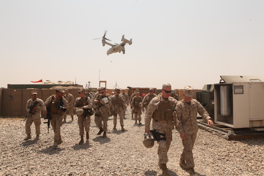 Commandant visits 3/8 Marines at FOB Geronimo