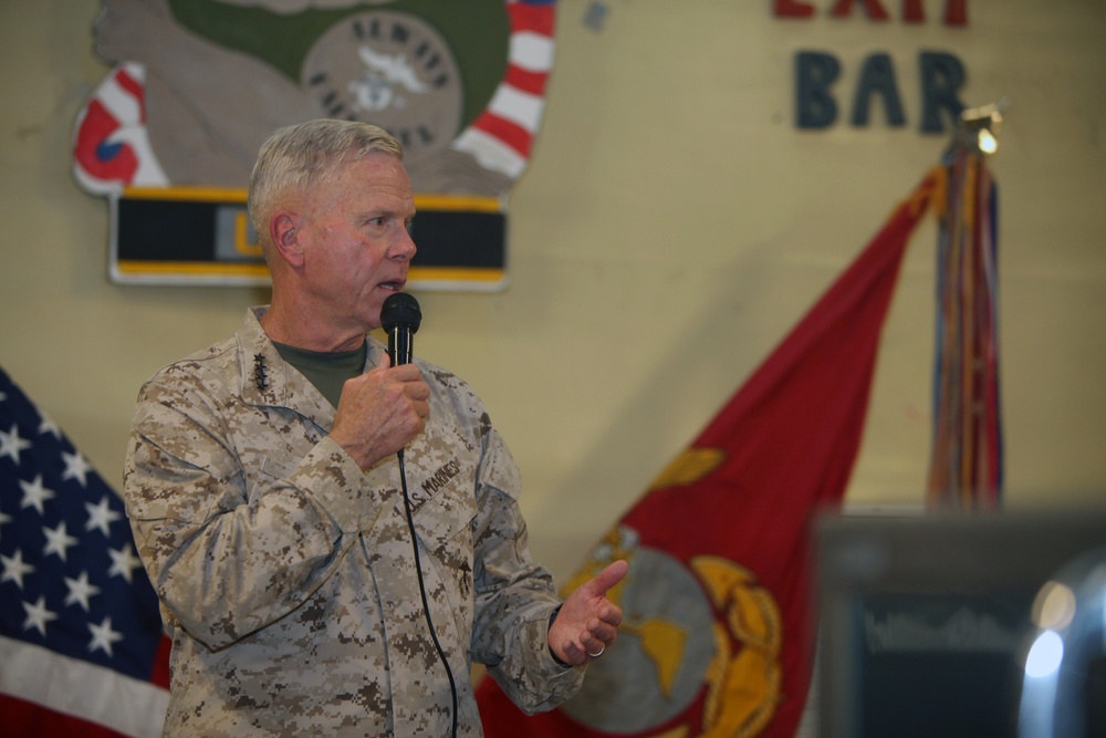 Commandant visits 3/8 Marines at FOB Geronimo