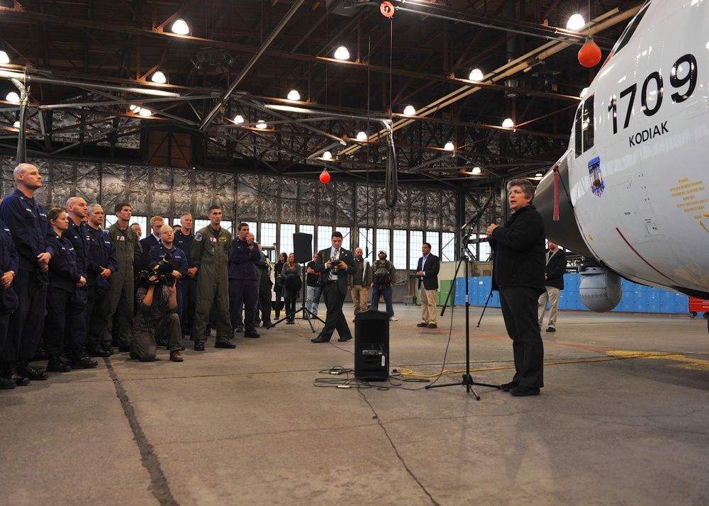 Coast Guard hosts DHS Sec. Napolitano