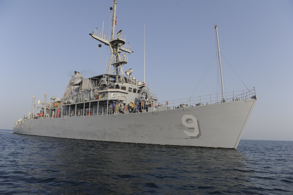 USS Pioneer transits the Arabian Sea