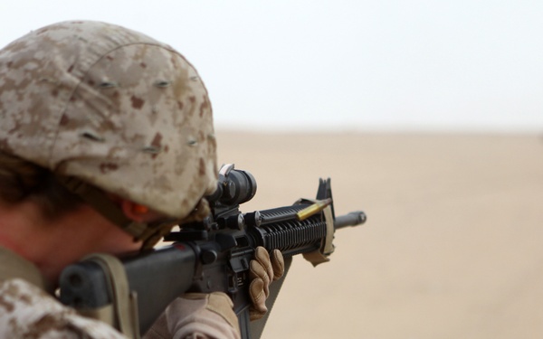 24 MEU Deployment 2012: CLB 24 live-fire