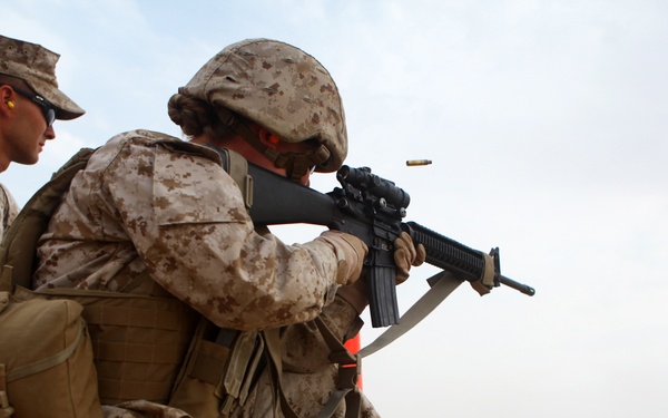 24 MEU Deployment 2012: CLB 24 live-fire