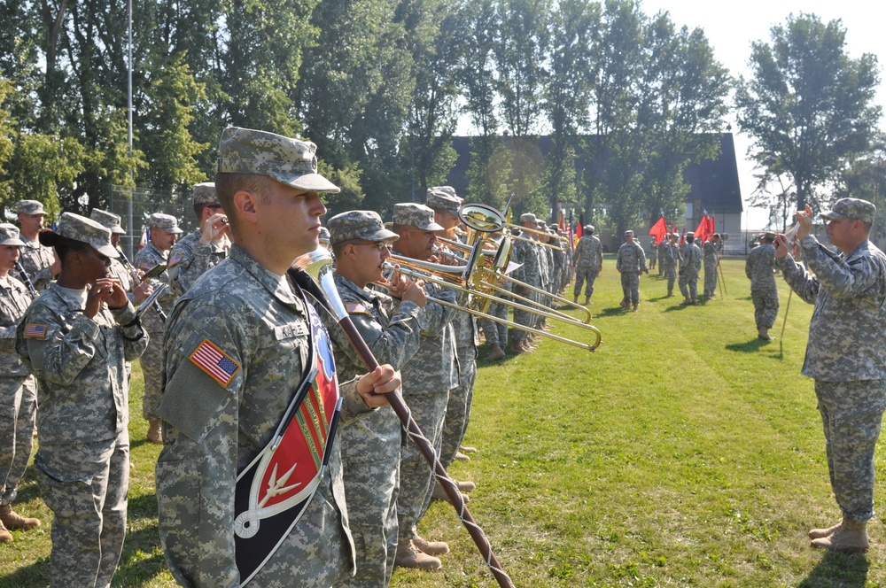 85th Army Band performs for 18th Engineer Brigade