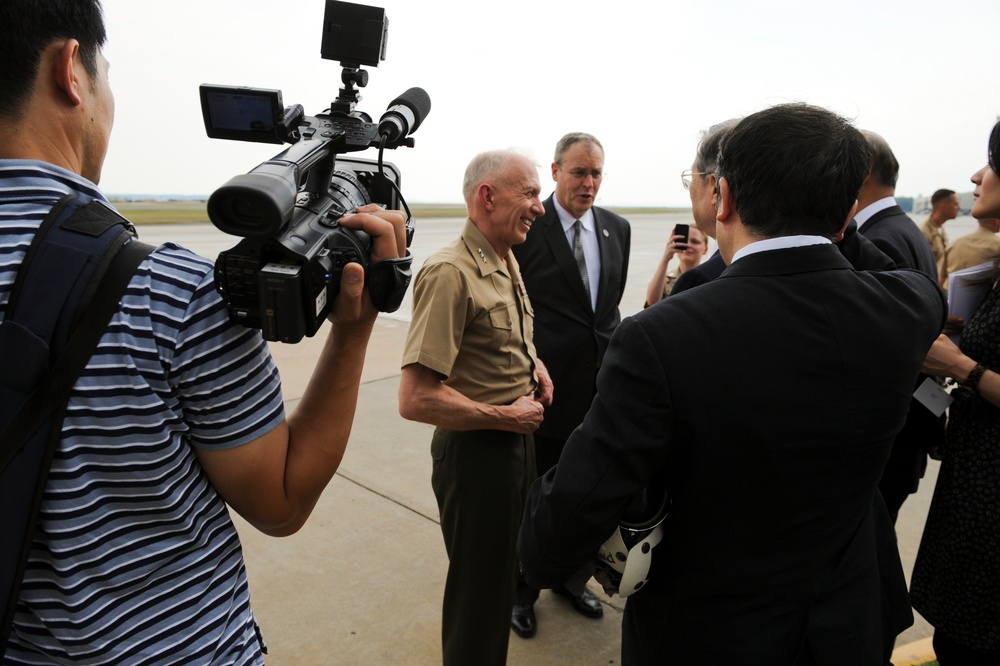 Defense Minister Satoshi Morimoto visit