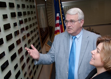 Heidi Grant visits IOS