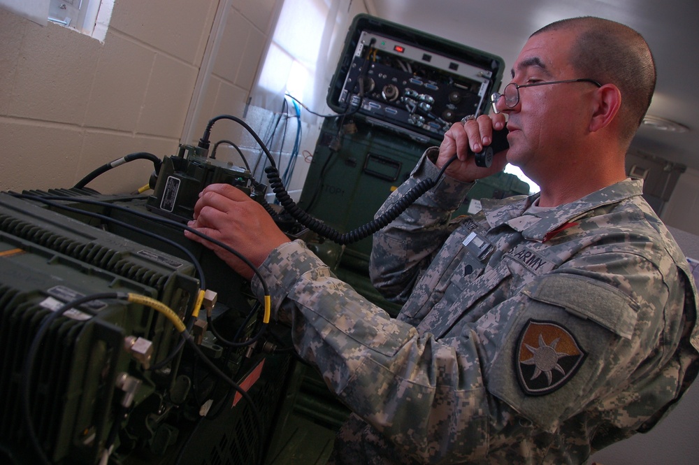 Florida National Guard soldiers in Vibrant Response