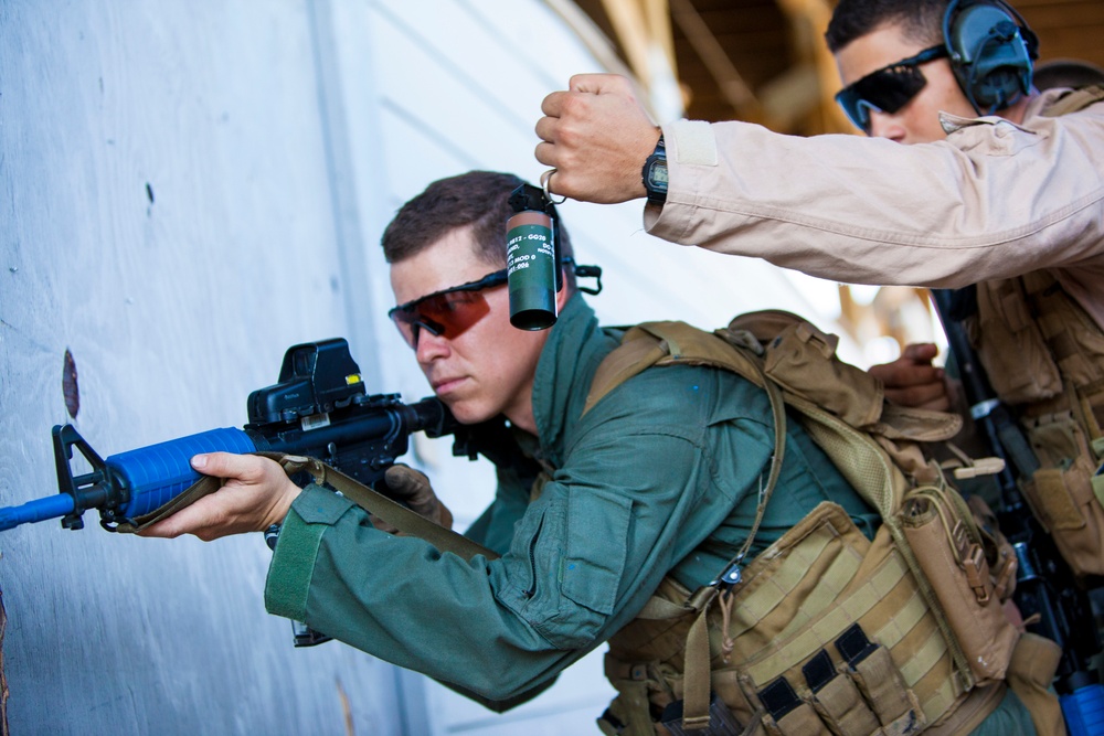 2nd Recon BN Close Quarters Tactical Training Exercise