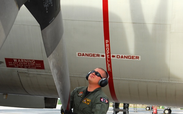 VP-8 and JMSDF participate in GUAMEX exercise