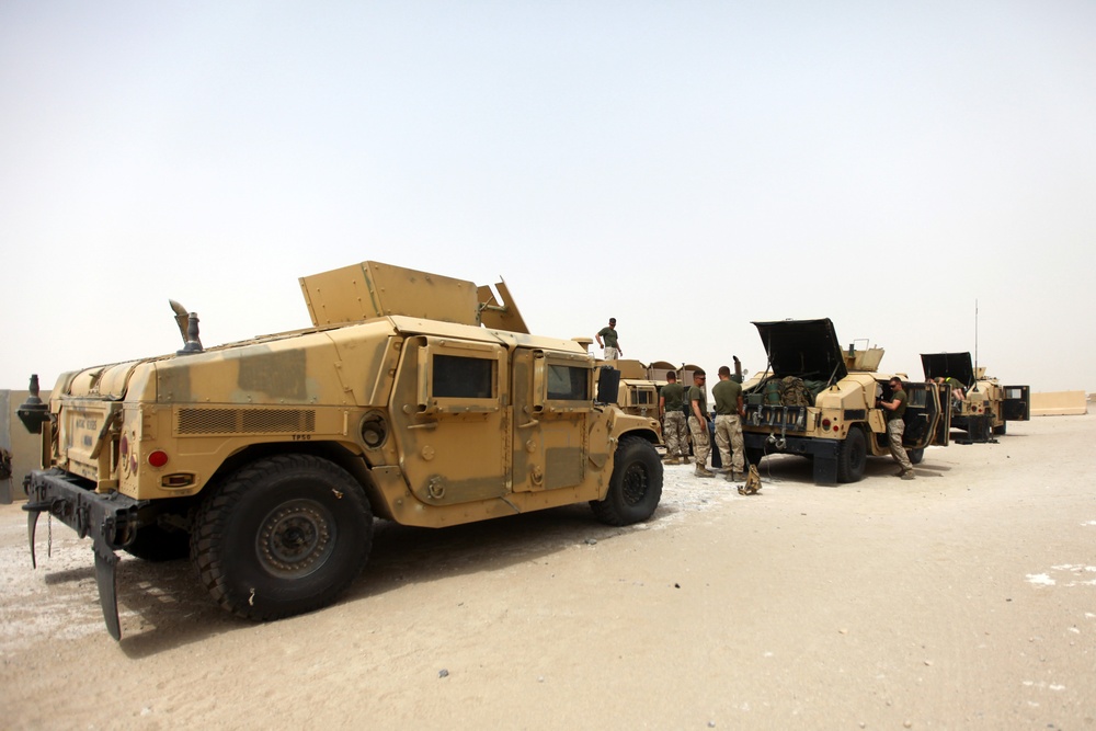 24 MEU Deployment 2012: Onload from Kuwait