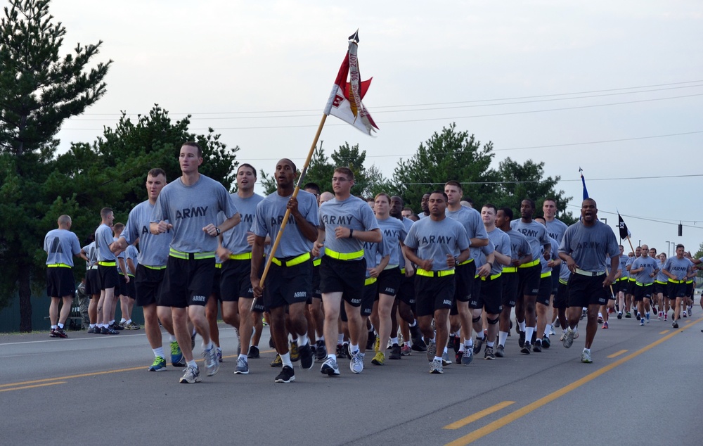 1st Airborne Division kicks off 2012 Week of the Eagles