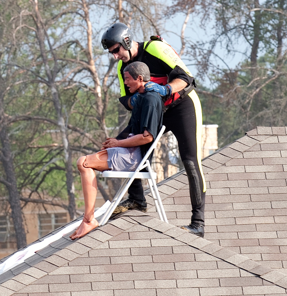 Fort Knox Water Rescue at Vibrant Response 13