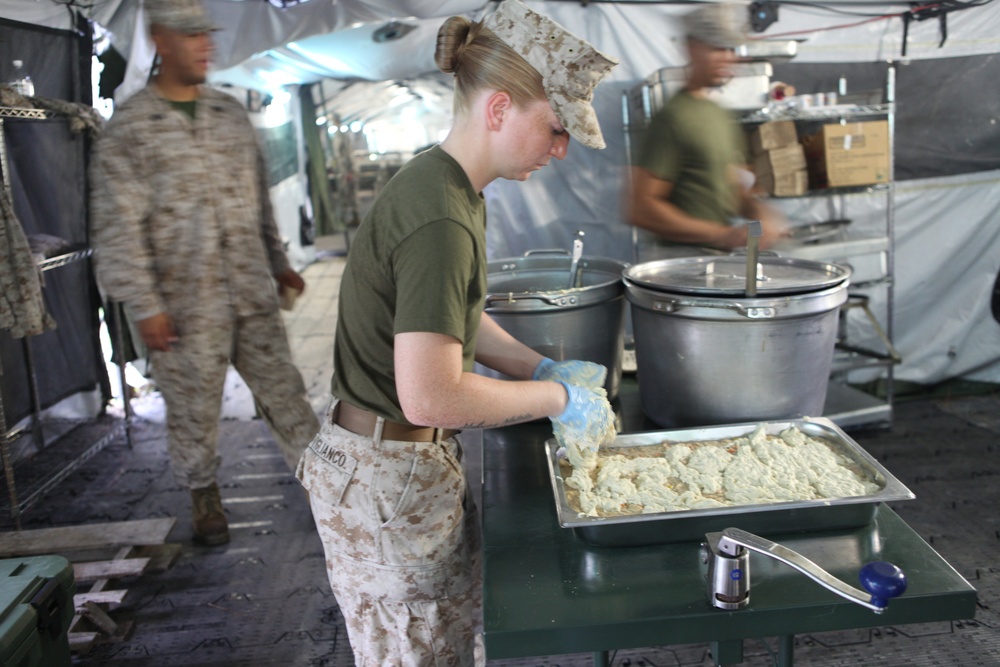 CLR 27 Food Service Company shows their mettle in bid to represent II MEF