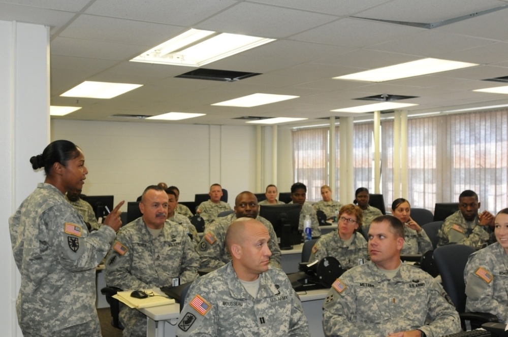 Silver Scimitar preps human resources soldiers for deployment