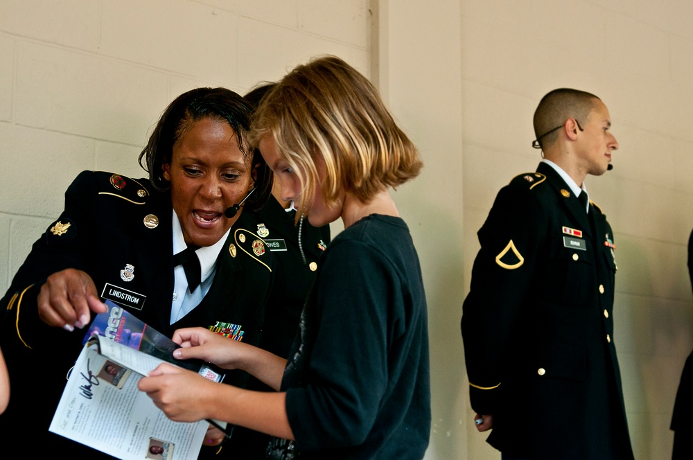 US Army Soldier Show rolls through JBLM with Army Strong message