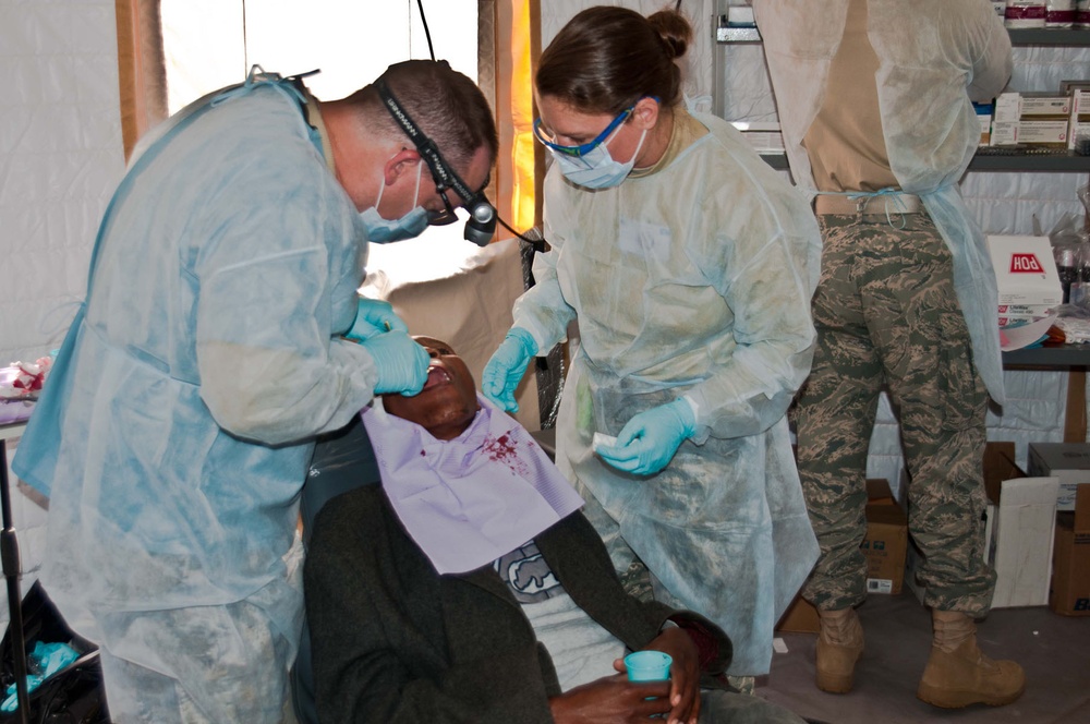 US Air Force works with BDF to provide dental services in Botswana