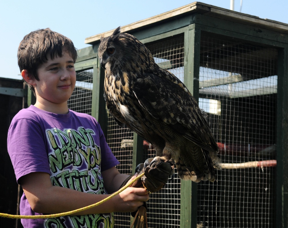 Local children given tour of base to honor late father