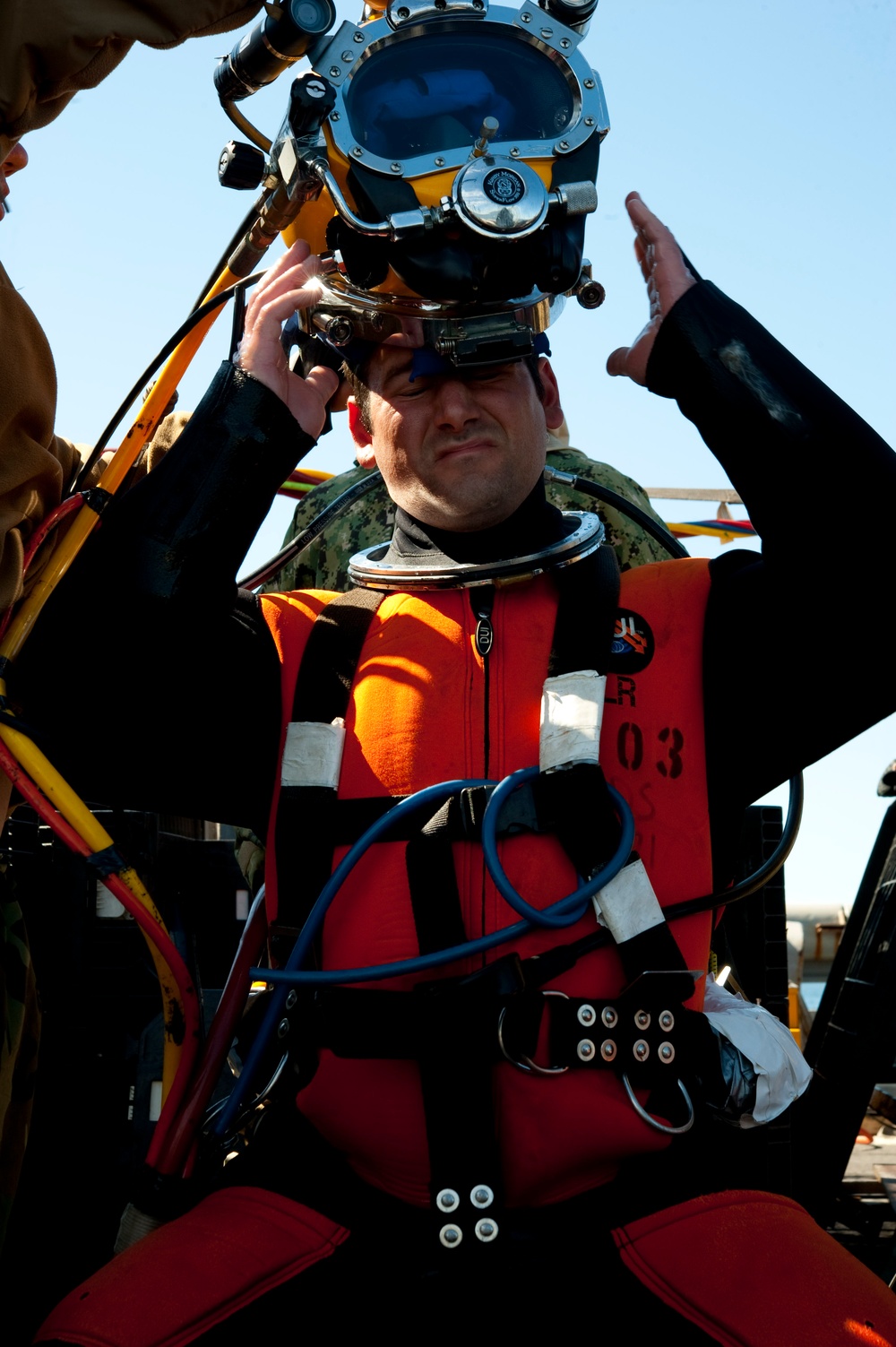 US Navy divers search for the remains of 5 un-accounted for service members from 1942