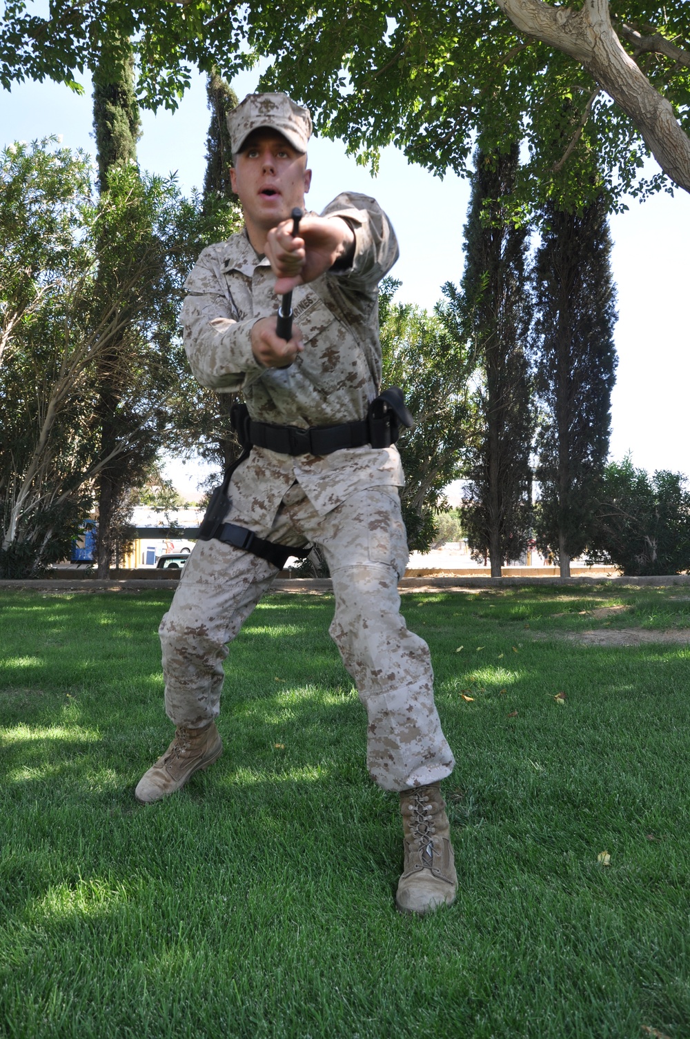 Barstow Marines learn defense tactics