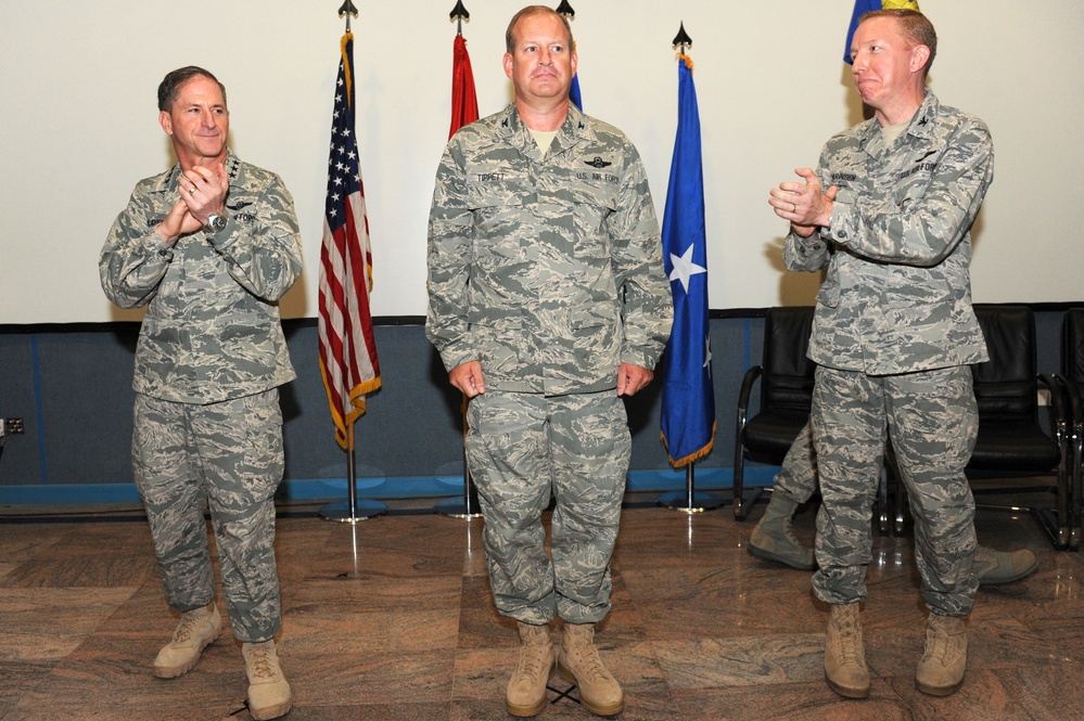 CFACC visits 380th Air Expeditionary Wing