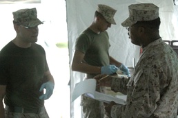 1/6 Food Service represents Division in MEF-wide Competition