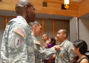 Four San Antonio Recruiting Battalion Soldiers recognized for lifesaving efforts
