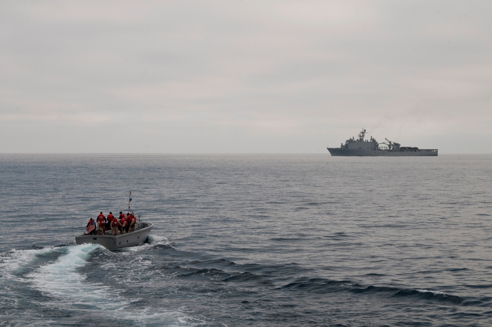 Peleliu Amphibious Ready Group conducts COMPTUEX
