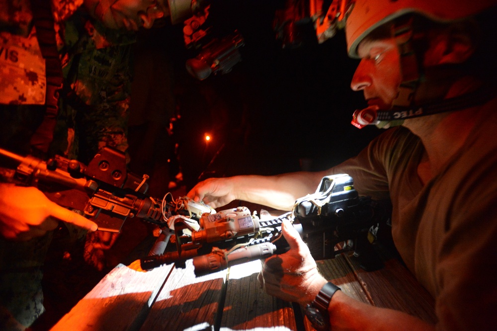 Fleet Combat Camera Group Pacific conducts it's biannual combat training exercise in the mountains near Azusa, Calif.