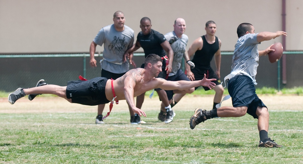 Marine Aviation Logistics Squadron 24 Black Knights defeat Kilo Company 3/3, place first in 101 Days of Summer Flag Football Tournament