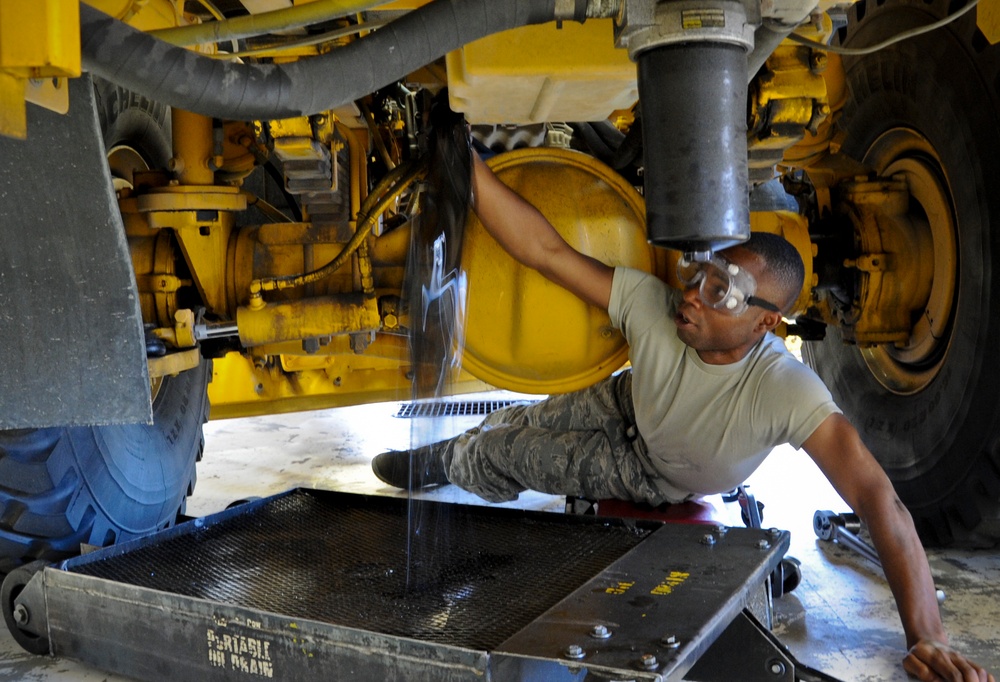 It's all in a day's work: vehicle maintainers fight heat, combat cold