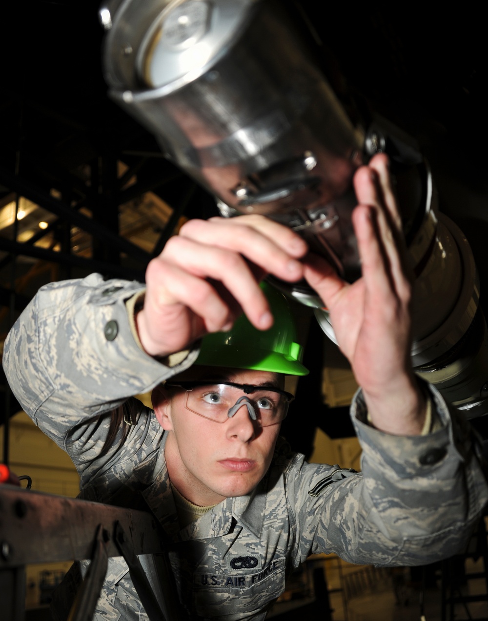 305th Maintenance Group airmen at work
