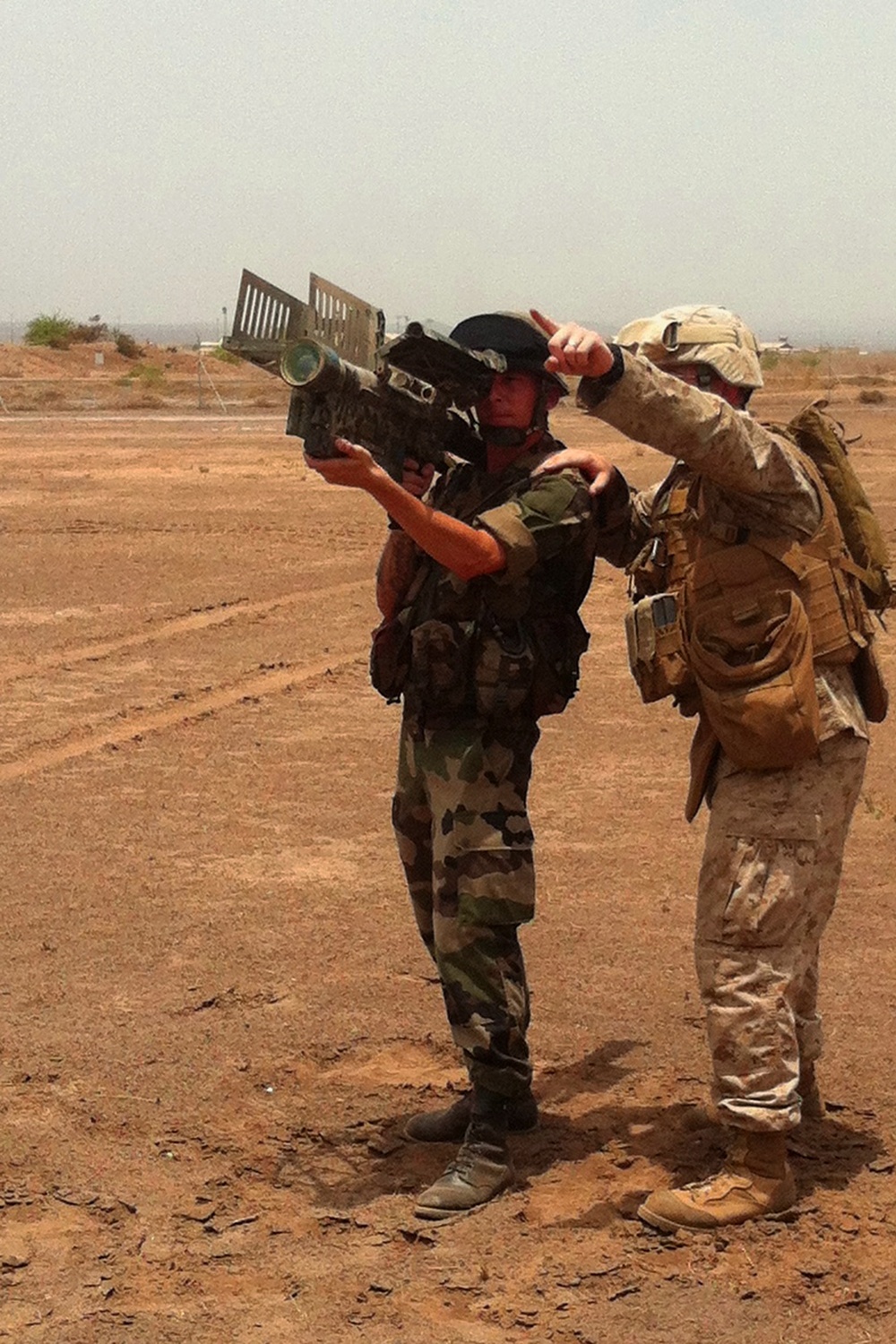 U.S. Marines, French army sight in on air-defense training in Djibouti