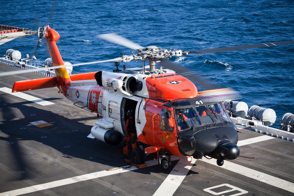 Marines, sailors help Coast Guard with casualty evacuation