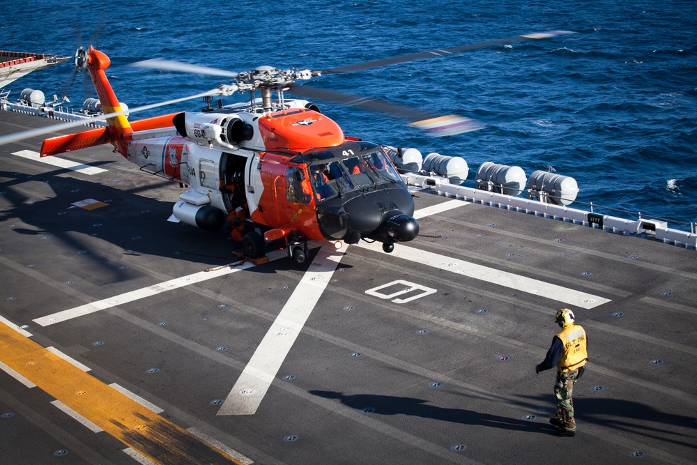 Marines, sailors help Coast Guard with casualty evacuation