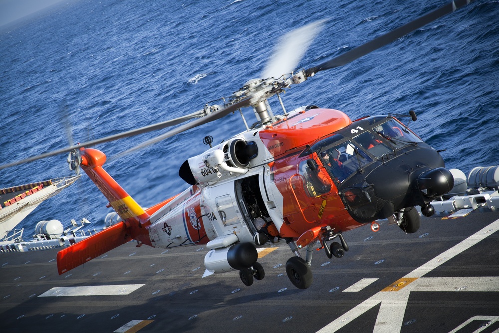 Marines, sailors help Coast Guard with casualty evacuation