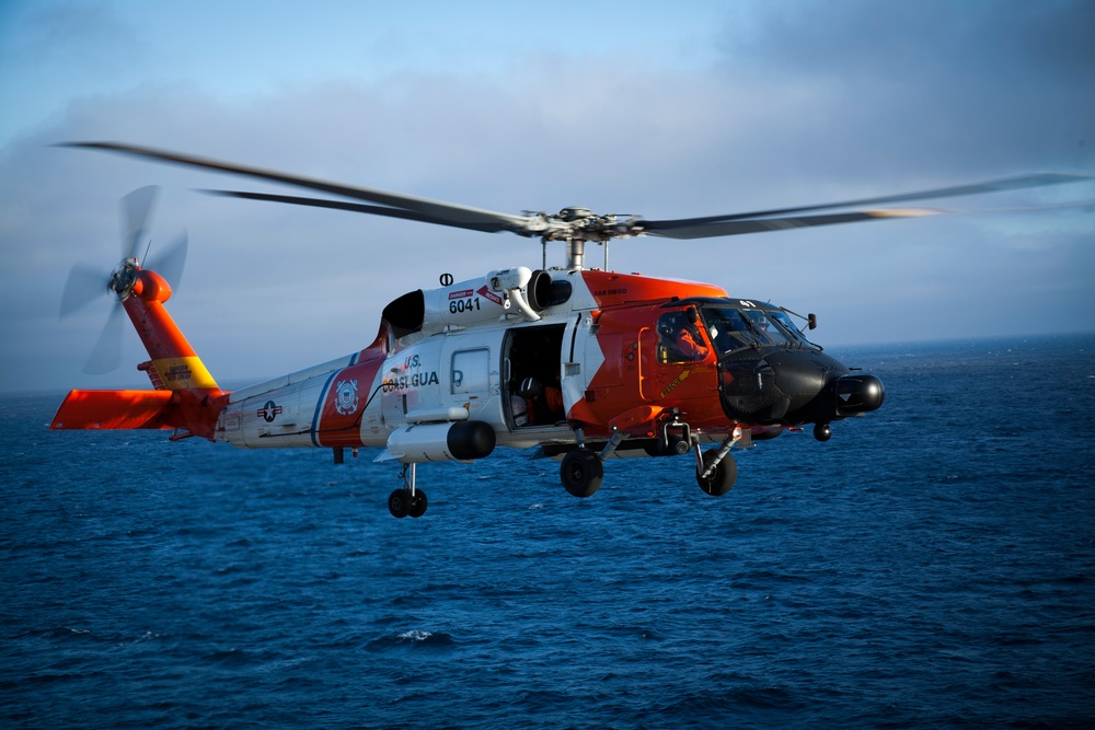 Marines, sailors help Coast Guard with casualty evacuation