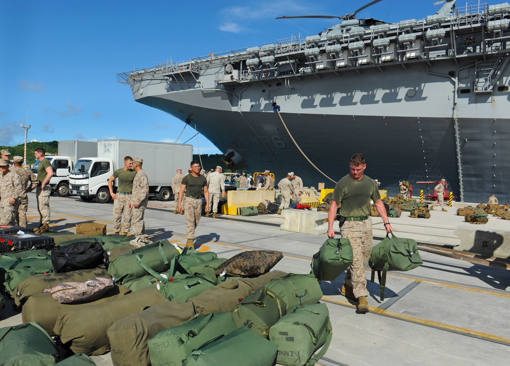 Bonhomme Richard ARG embarks 31st Marine Expeditionary Unit