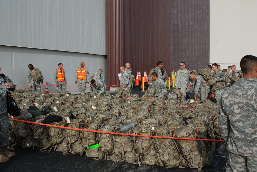 New York Army National Guard soldiers deploy