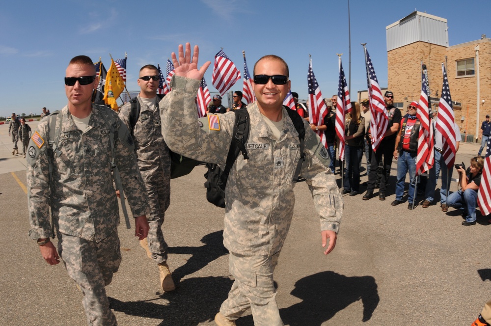 ND Guard members return from deployment