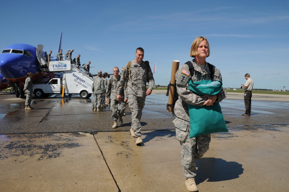 ND Guard members return from deployment