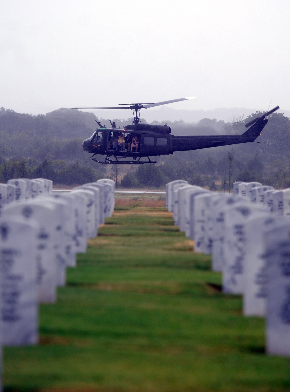 Vietnam vets join 21st Cav aviators for Hueys' final lift at Hood