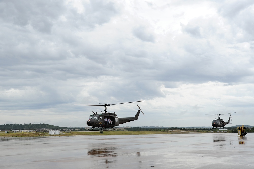Vietnam vets join 21st Cav aviators for Hueys' final lift at Hood