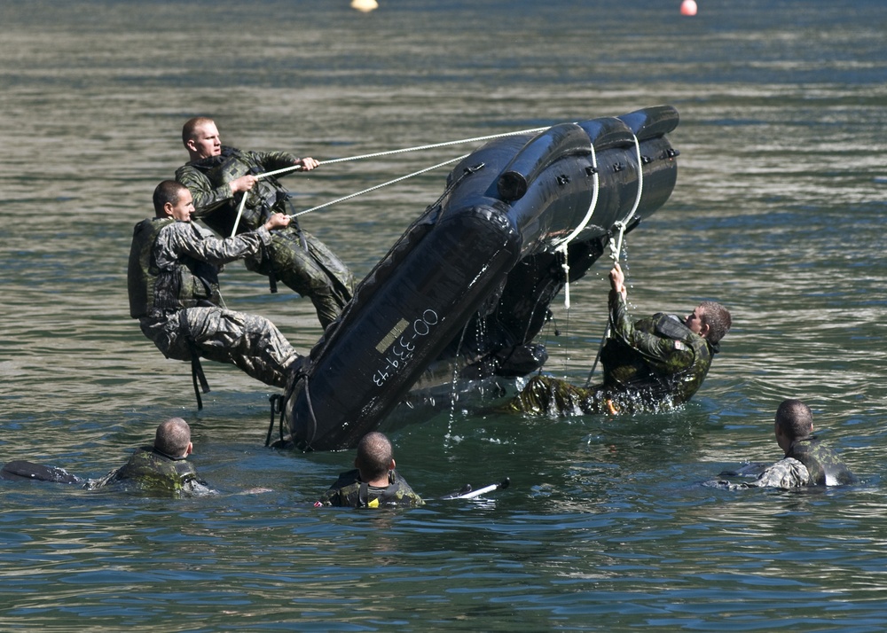 Washington Guard combat engineers arrive in Canada for international training exercise