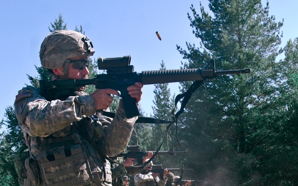 Washington Guard combat engineers arrive in Canada for international training exercise