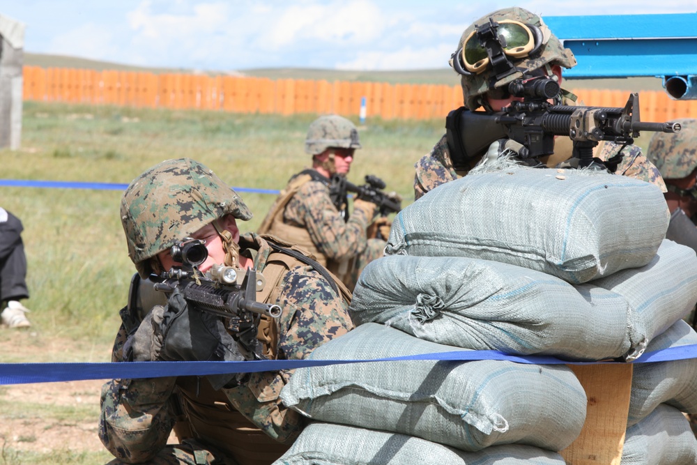 Multinational forces train in Mongolian plains
