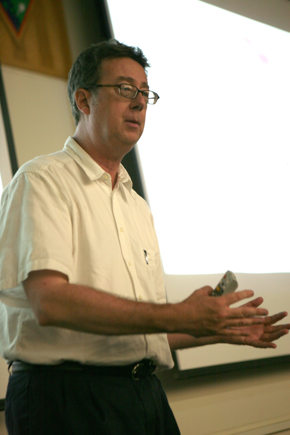 METOC Marines listen to respected weather expert